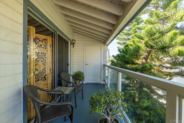 1560 Circa Del Lago # D303