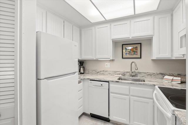 1560 Circa Del Lago # D303