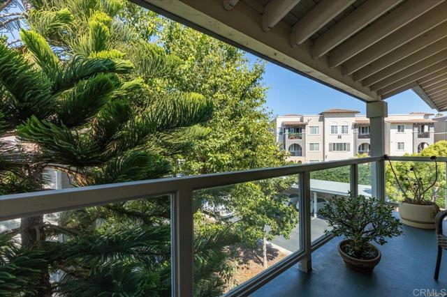 1560 Circa Del Lago # D303