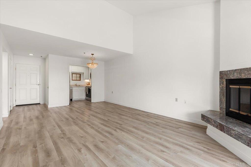 1508 Circa Del Lago B311