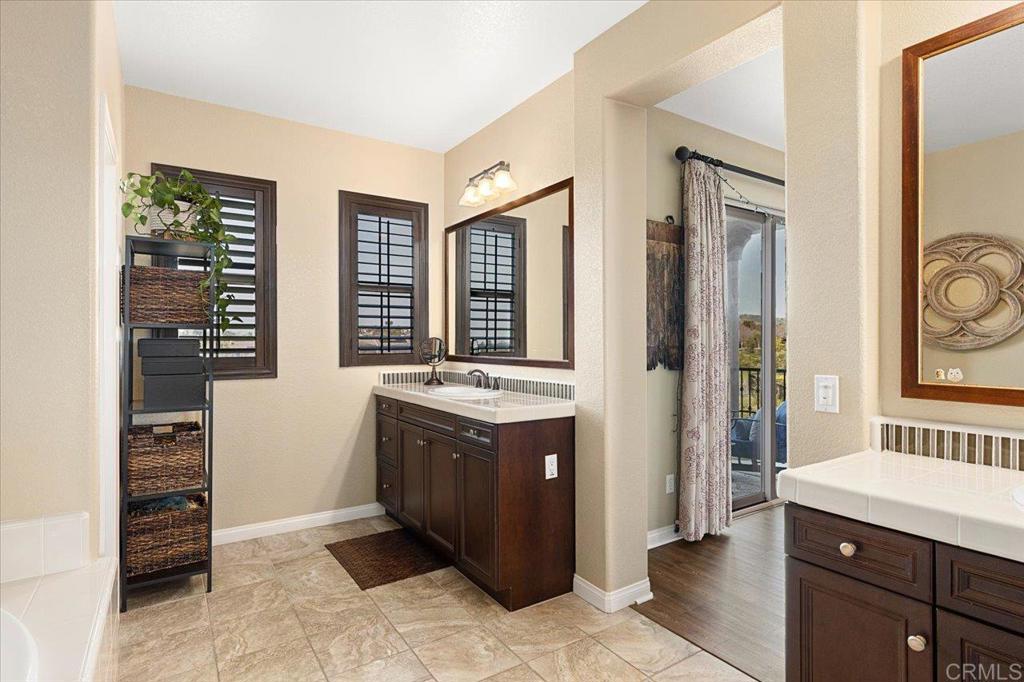 8408 Christopher Ridge