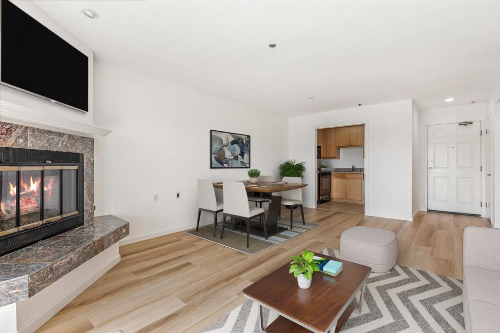 1616 Circa Del Lago C206