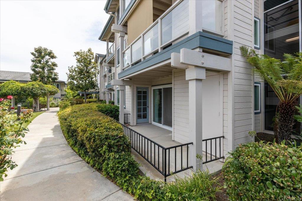 1682 Circa Del Lago A101