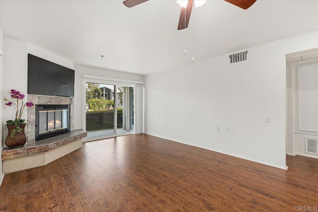 1682 Circa Del Lago A101