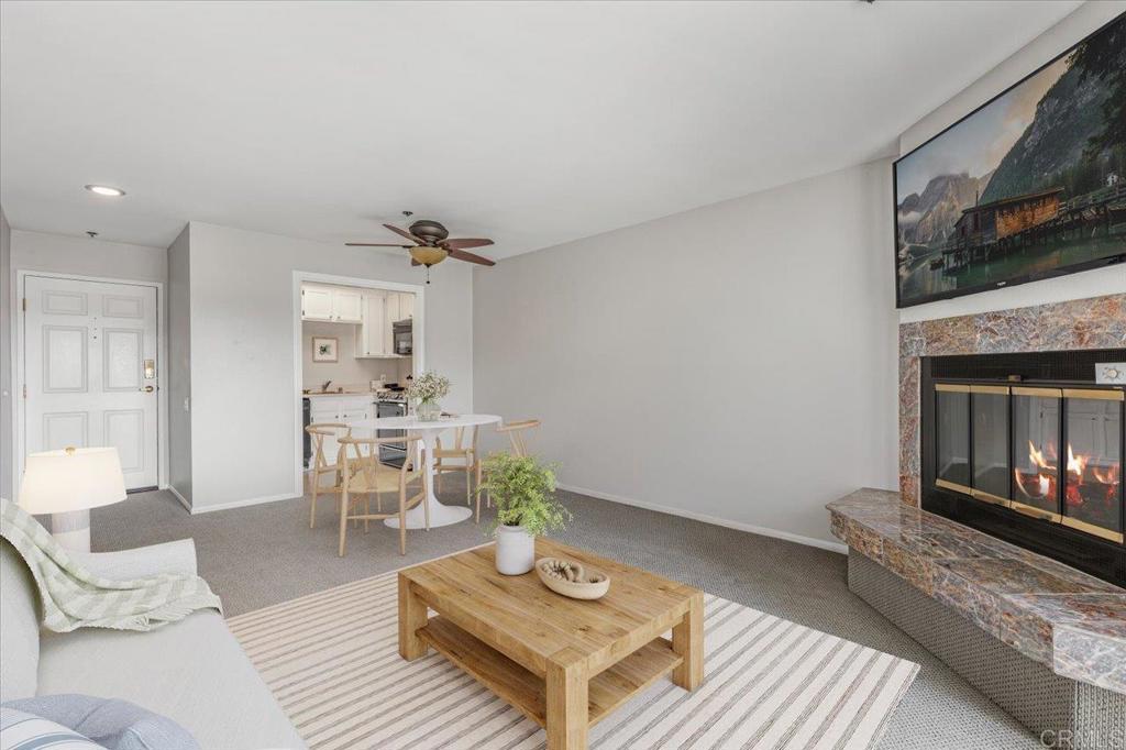 1508 Circa Del Lago B209