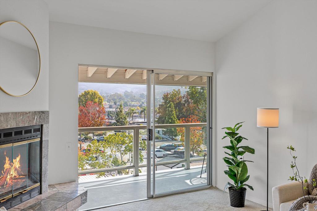 1560 Circa Del Lago D302