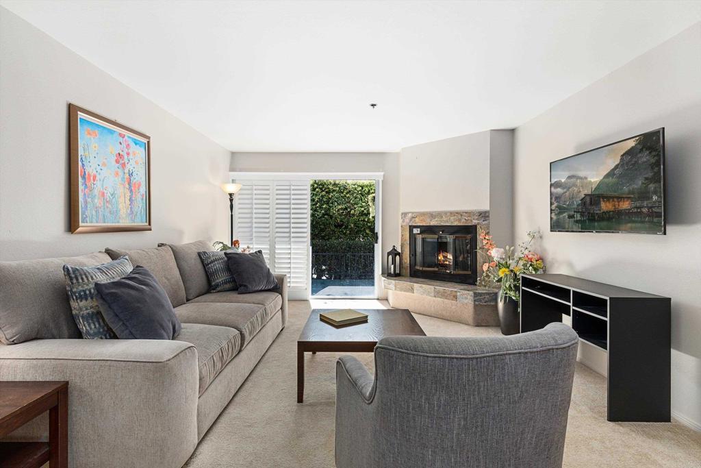 1664 Circa Del Lago E105