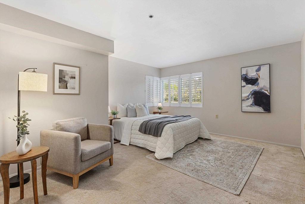 1664 Circa Del Lago E105
