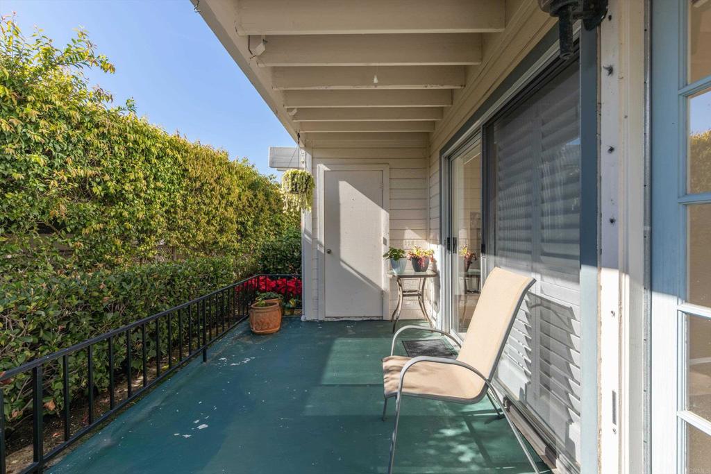 1664 Circa Del Lago E105