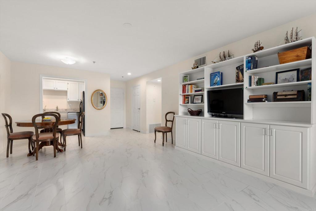 1560 Circa Del Lago D104