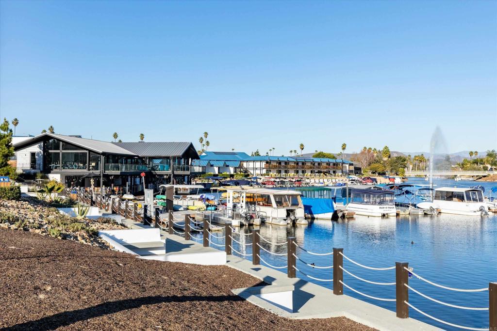 1560 Circa Del Lago D104