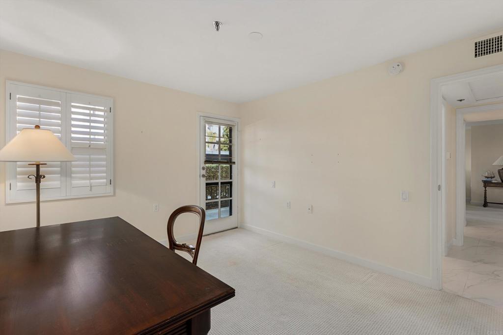 1560 Circa Del Lago D104