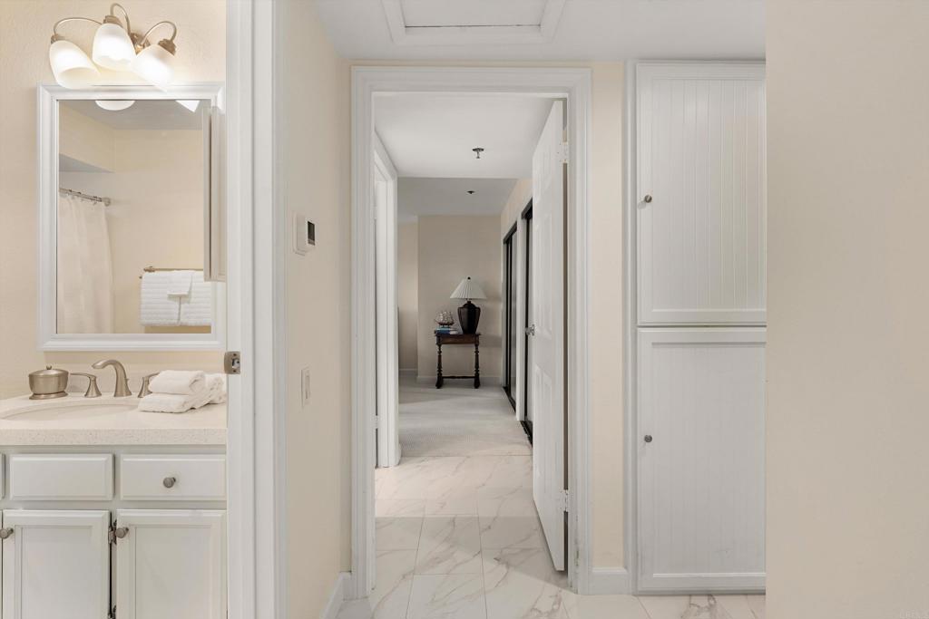 1560 Circa Del Lago D104