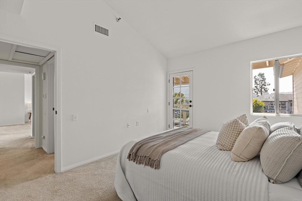 1560 Circa Del Lago D304