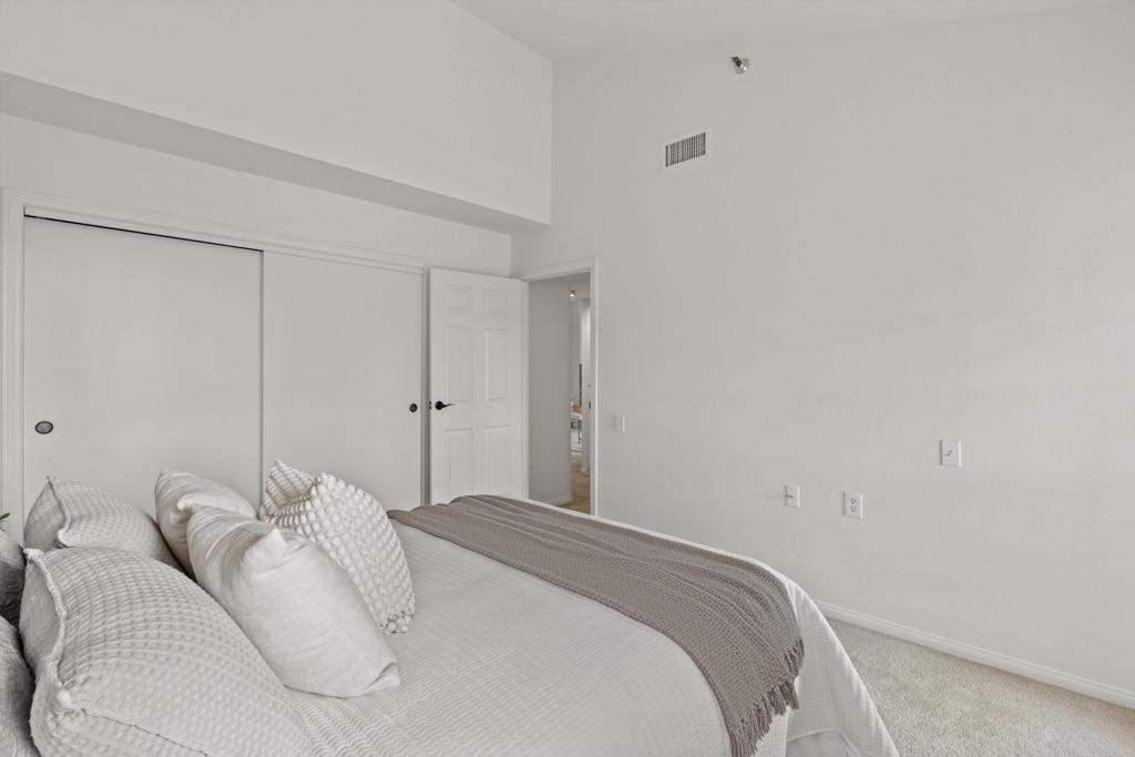 1560 Circa Del Lago D304