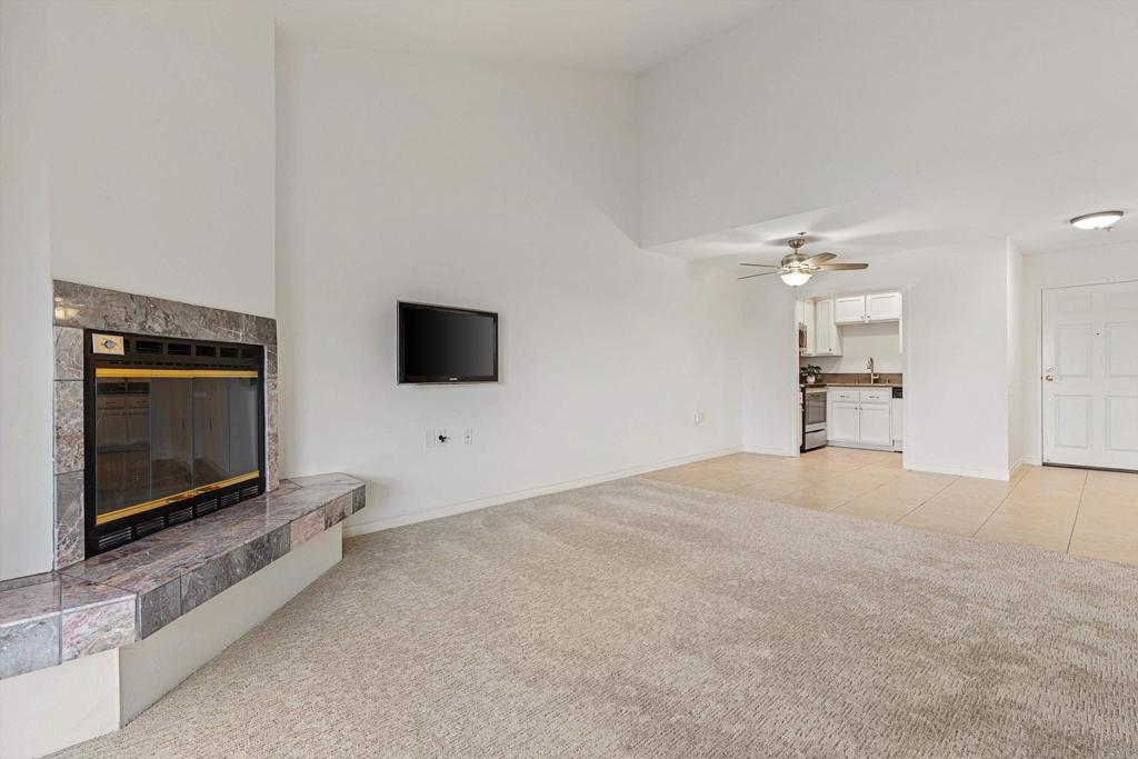 1560 Circa Del Lago D304