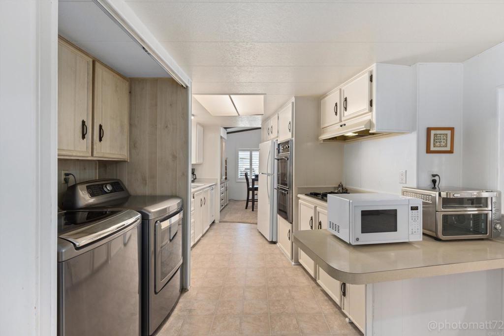 650 S Rancho Santa Fe Road 105