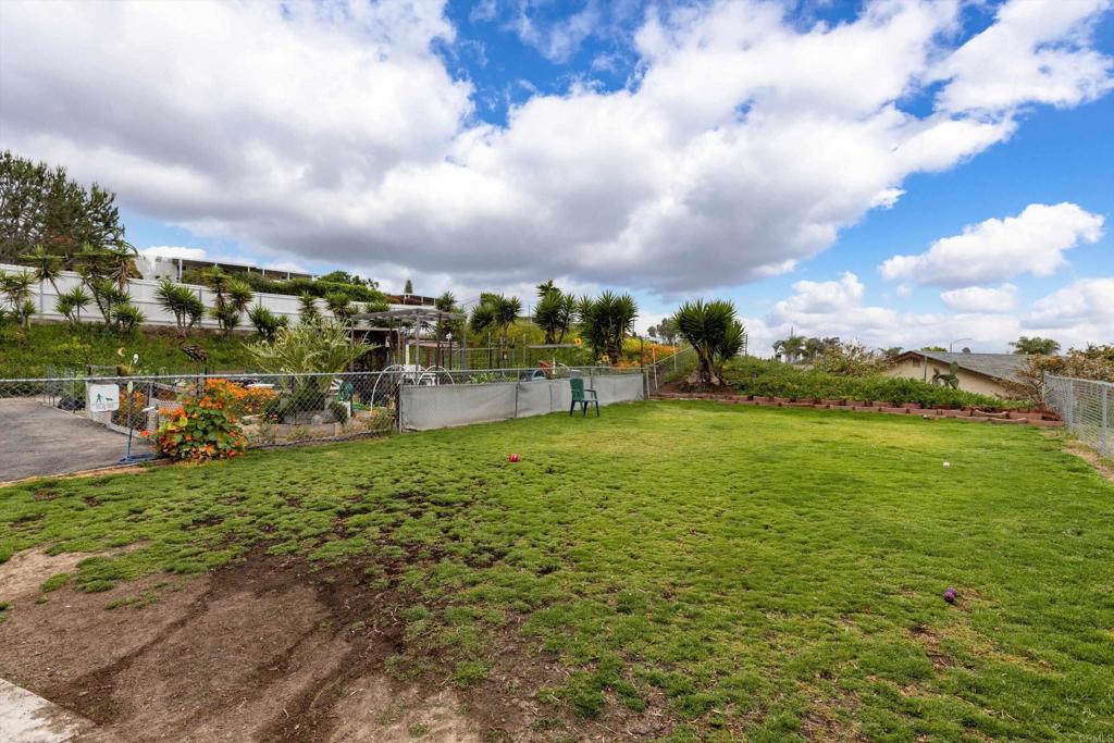 650 S Rancho Santa Fe Road 105