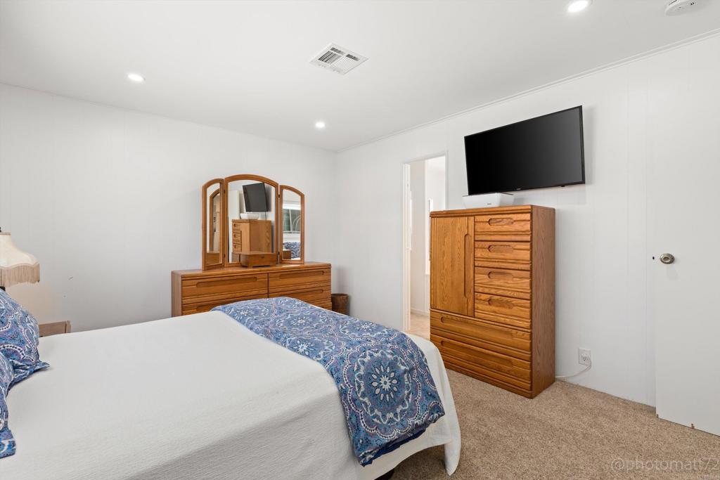 650 S Rancho Santa Fe Road 105