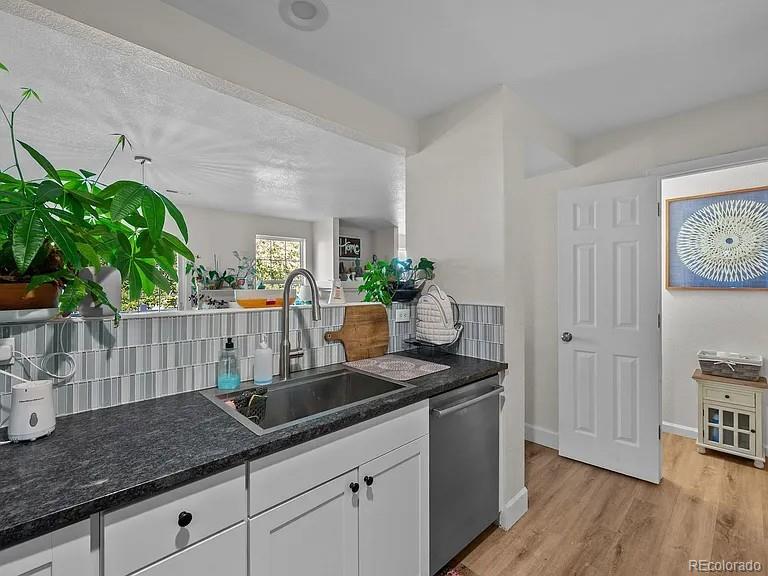 7925 S Kittredge Street