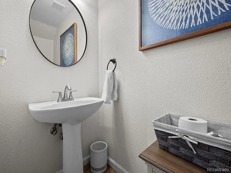 7925 S Kittredge Street