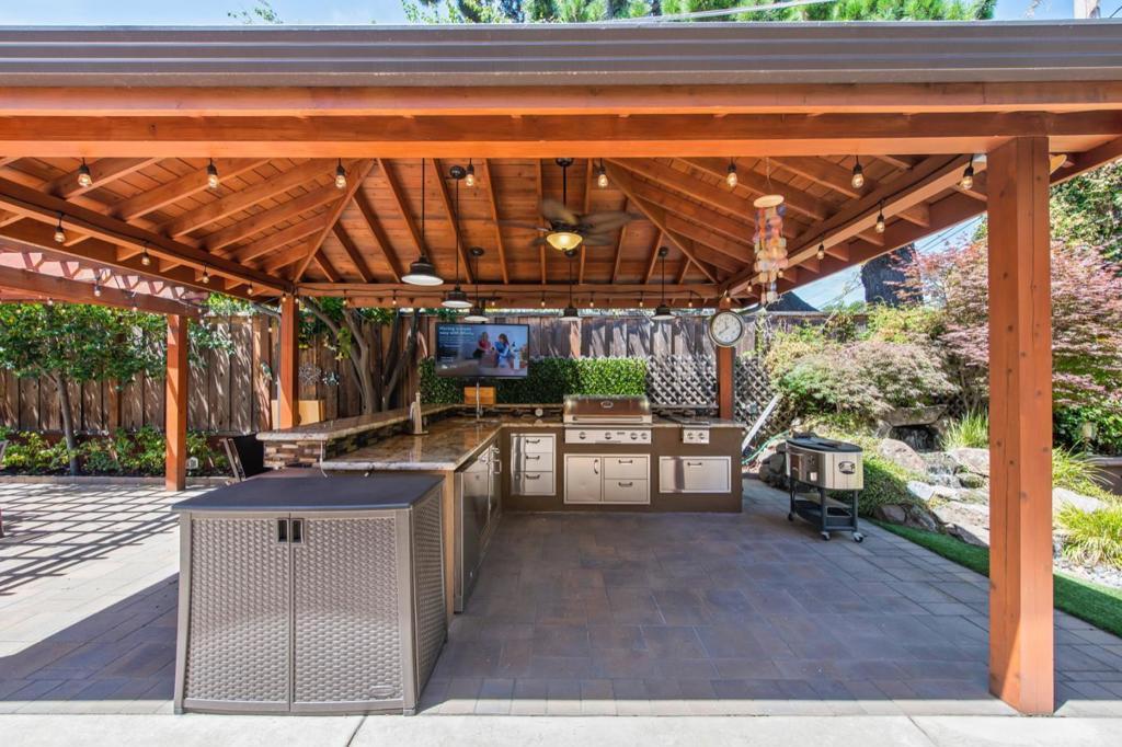 2823 Cardinal Lane