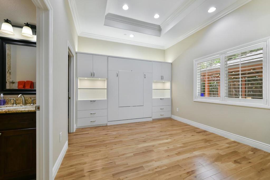 2823 Cardinal Lane