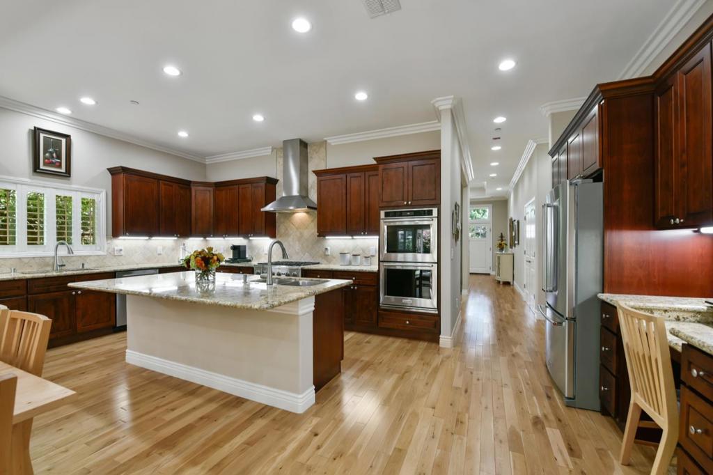 2823 Cardinal Lane