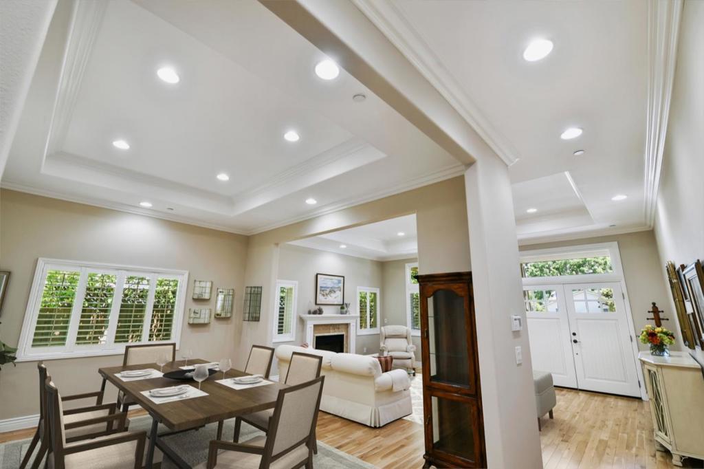 2823 Cardinal Lane