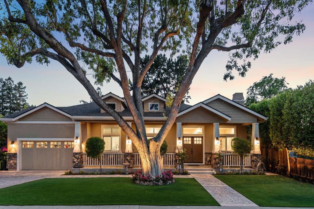 2823 Cardinal Lane