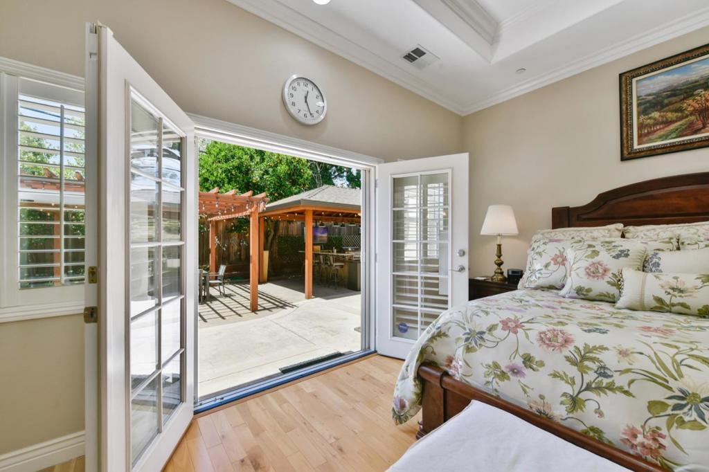 2823 Cardinal Lane
