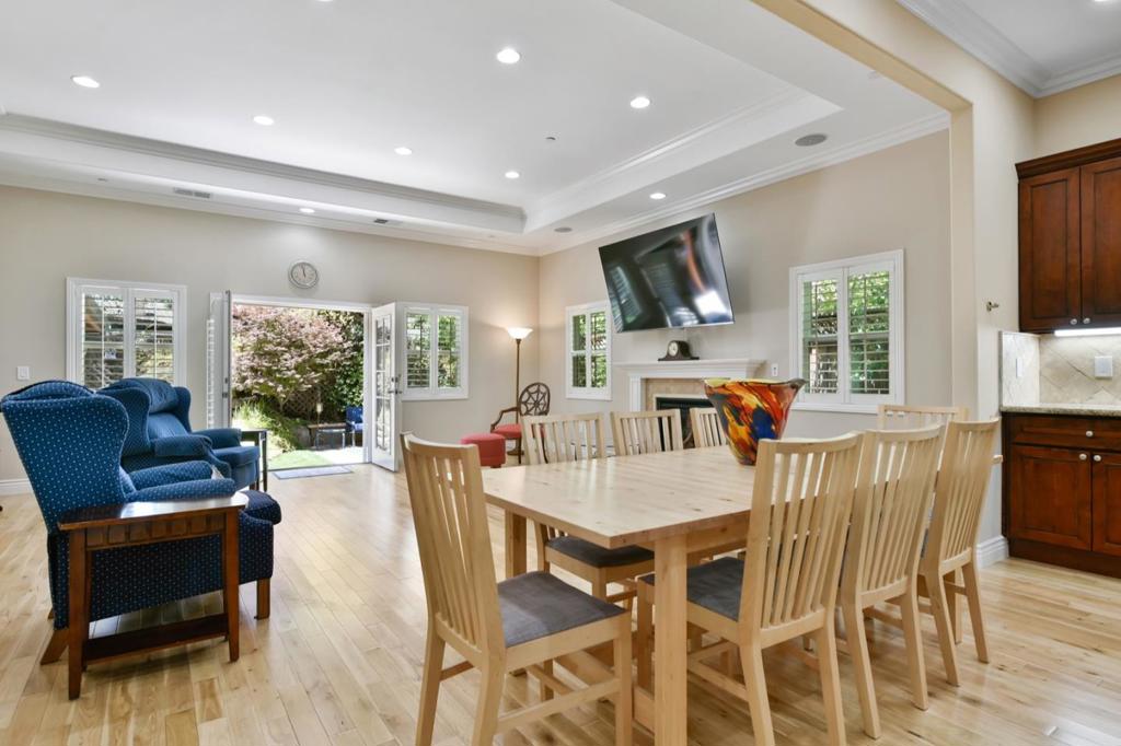 2823 Cardinal Lane