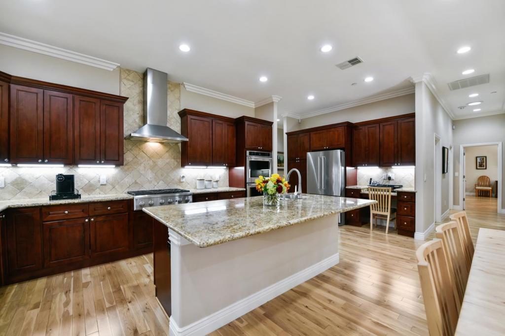 2823 Cardinal Lane