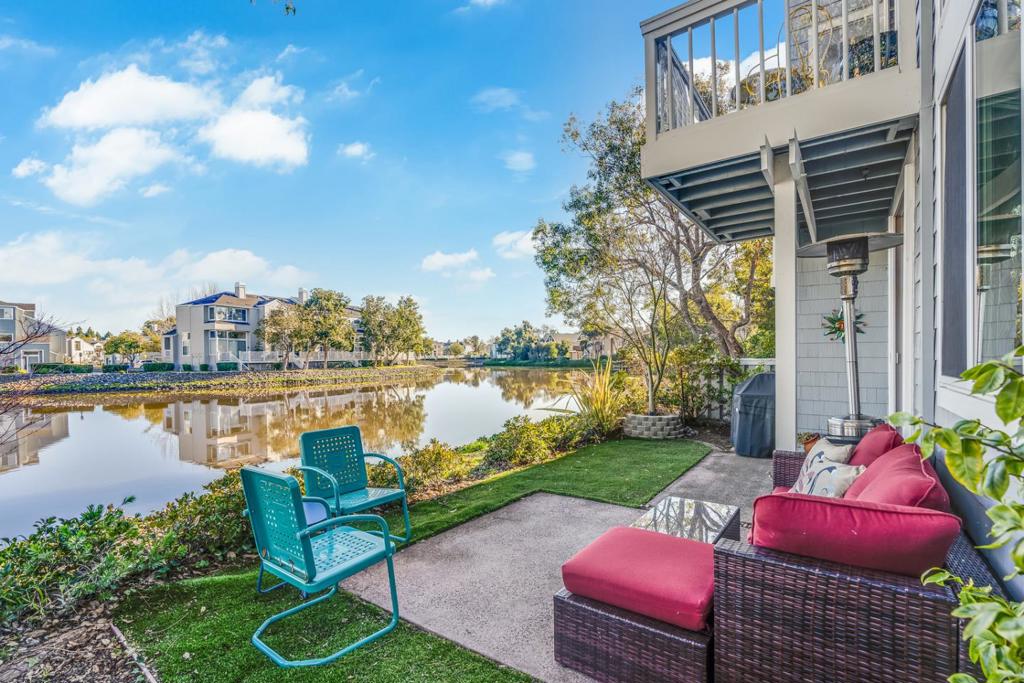 702 Mendocino Way