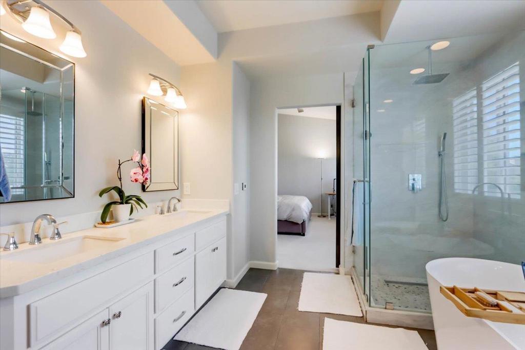 2530 Magnolia Way