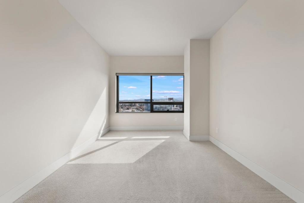 88 E San Fernando Street Unit: 1903