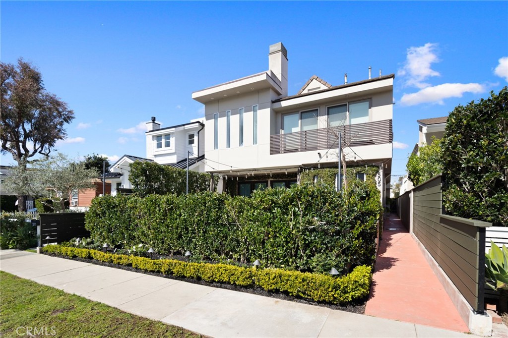 505 Poinsettia Avenue