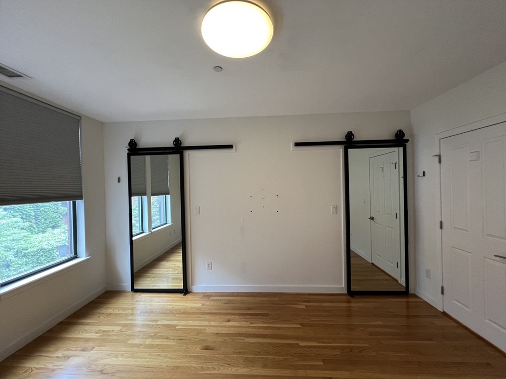 75 Clarendon # 208