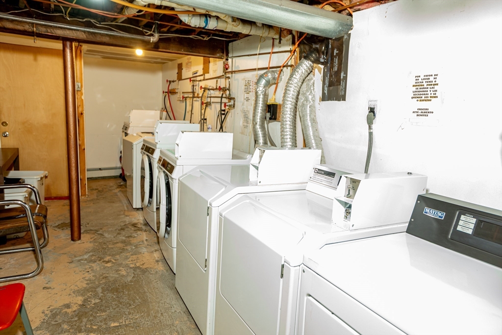 31-33 Garfield St, Central Falls