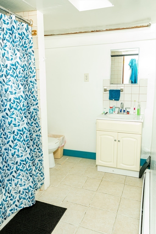 31-33 Garfield St, Central Falls