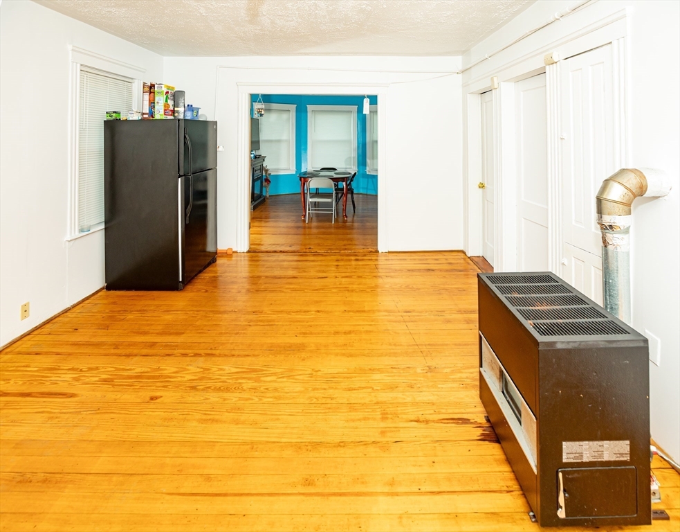 31-33 Garfield St, Central Falls