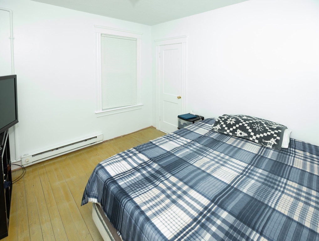 31-33 Garfield St, Central Falls