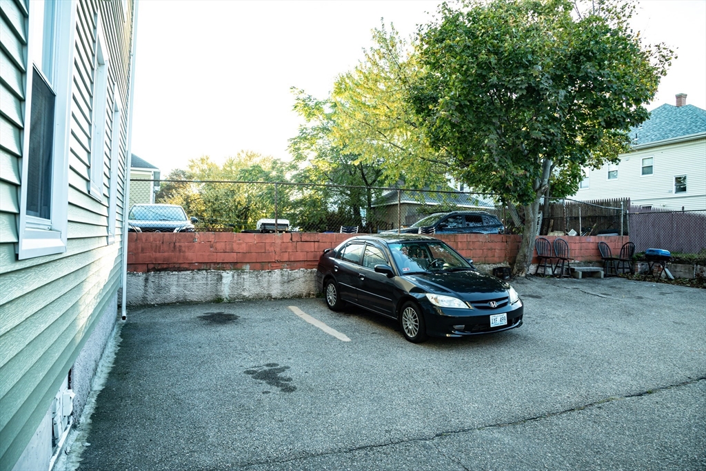 31-33 Garfield St, Central Falls