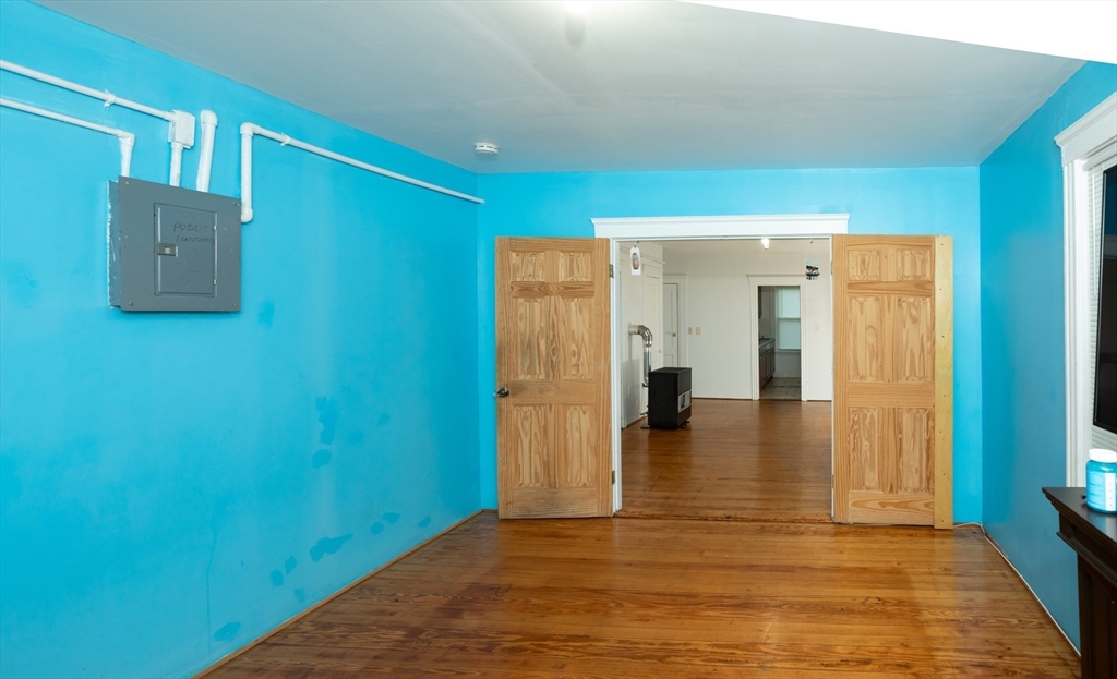 31-33 Garfield St, Central Falls