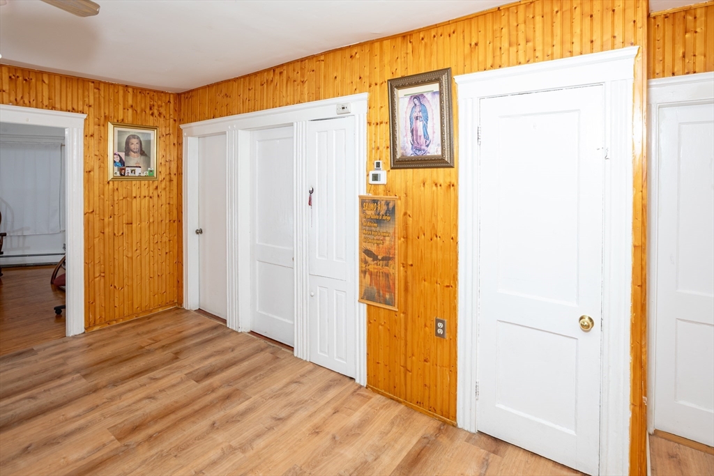 31-33 Garfield St, Central Falls