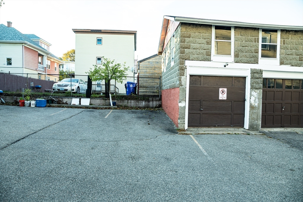 31-33 Garfield St, Central Falls