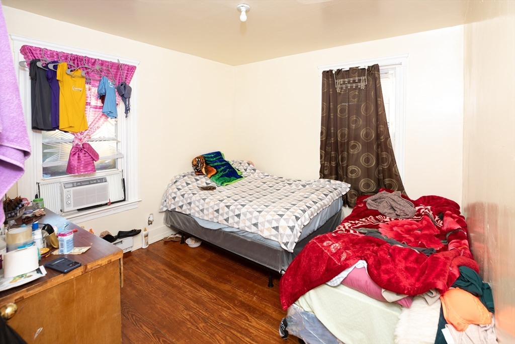 31-33 Garfield St, Central Falls