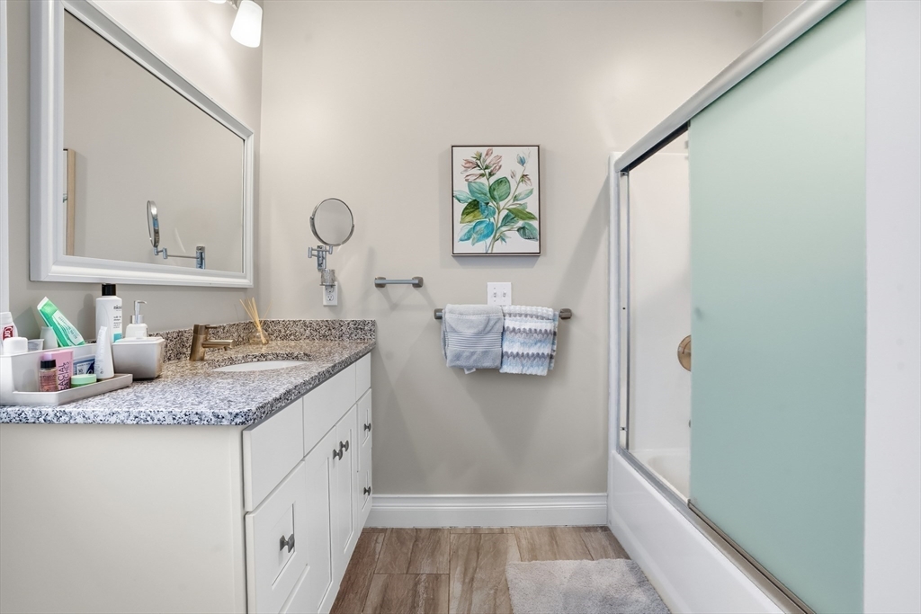 181 S Franklin St # 206