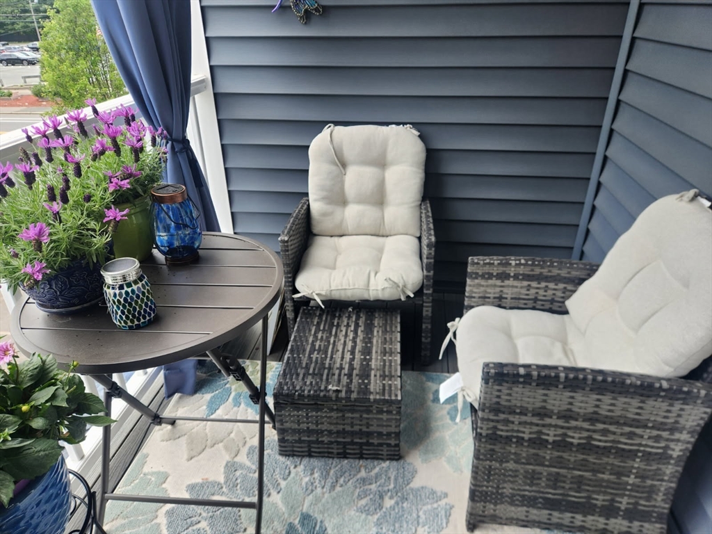 181 S Franklin St # 206