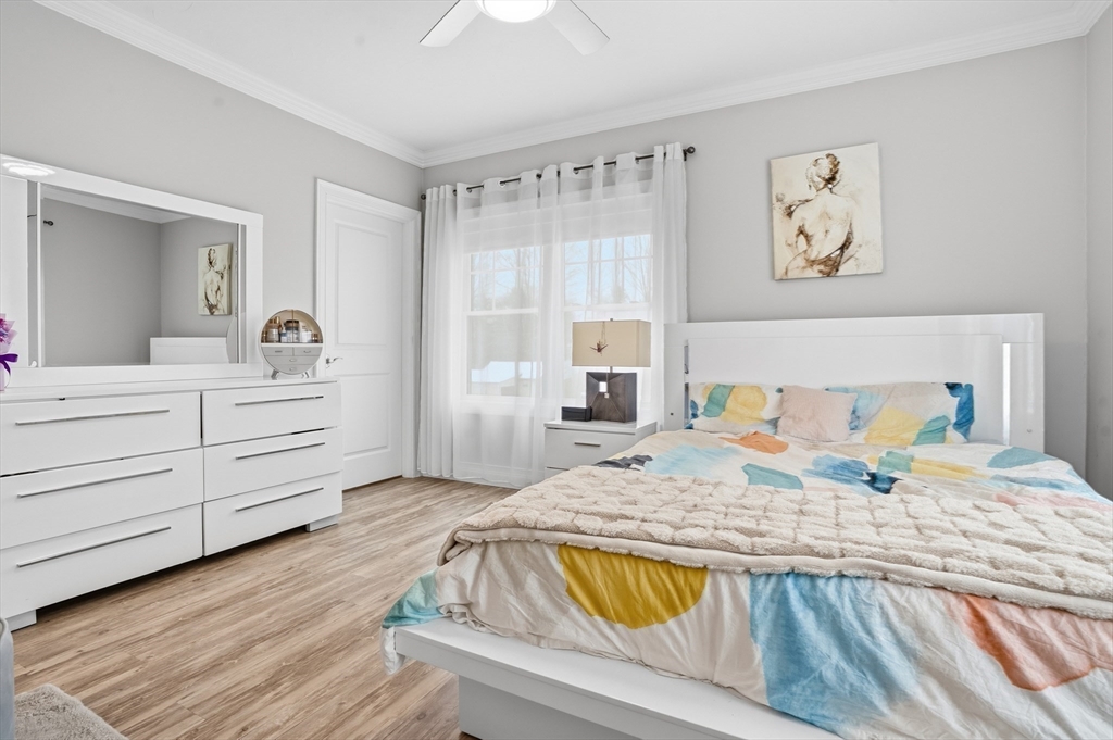 181 S Franklin St # 206